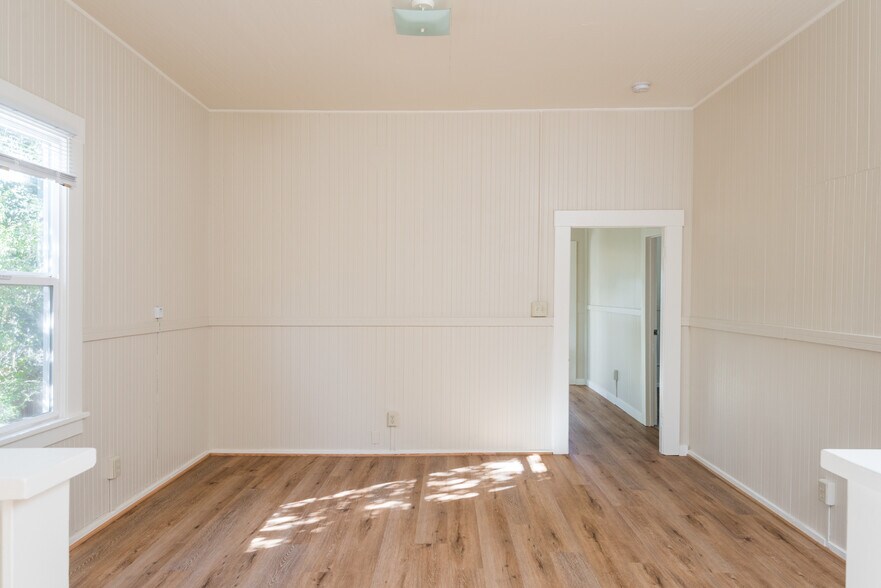 More Photos Of 811 Davis St, Santa Rosa Apartments For Sale
