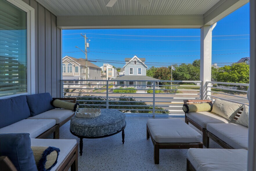 More Photos Of 205 E Savannah Rd, Lewes Specialty For Sale