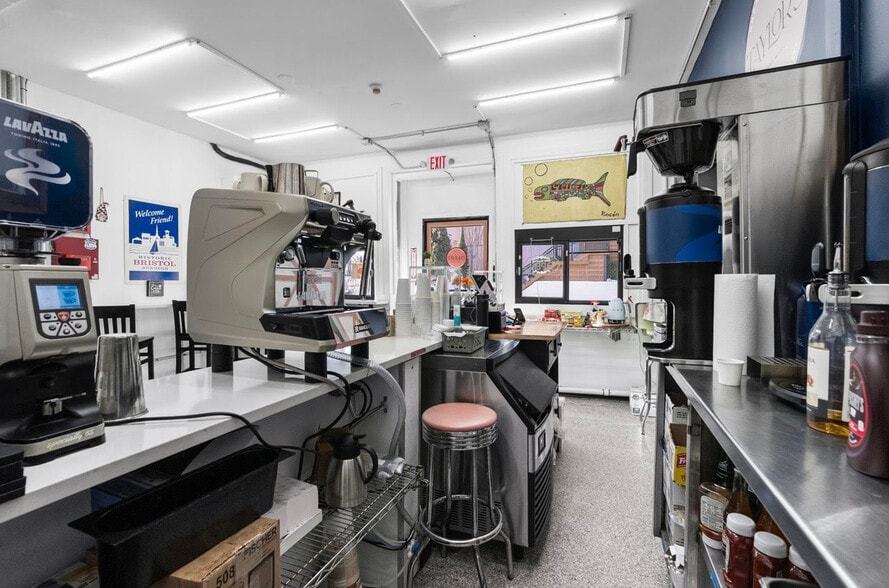 More Photos Of 2 Pond St, Bristol Storefront For Sale