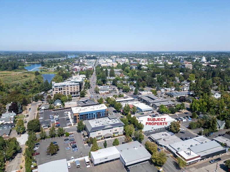 More Photos Of 920 Commercial St SE, Salem Restaurant For Sale