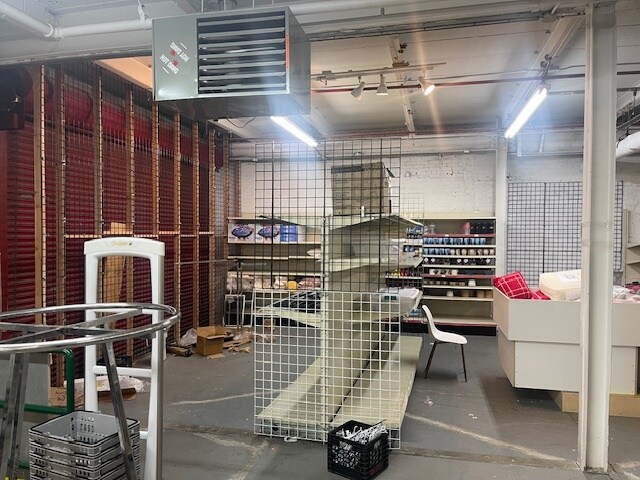 More Photos Of 18 Bay St, Brooklyn Light Manufacturing For Lease