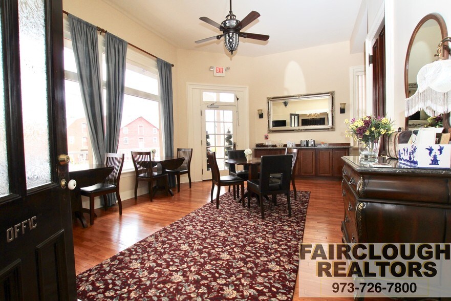 More Photos Of 430 Front St, Belvidere Hotel For Sale