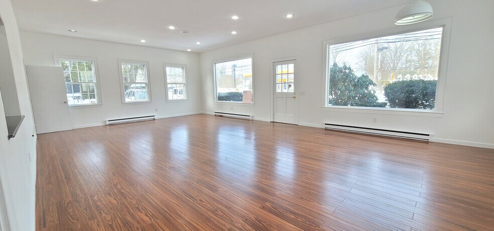 More Photos Of 24 Main St, Centerbrook Loft Creative Space For Lease