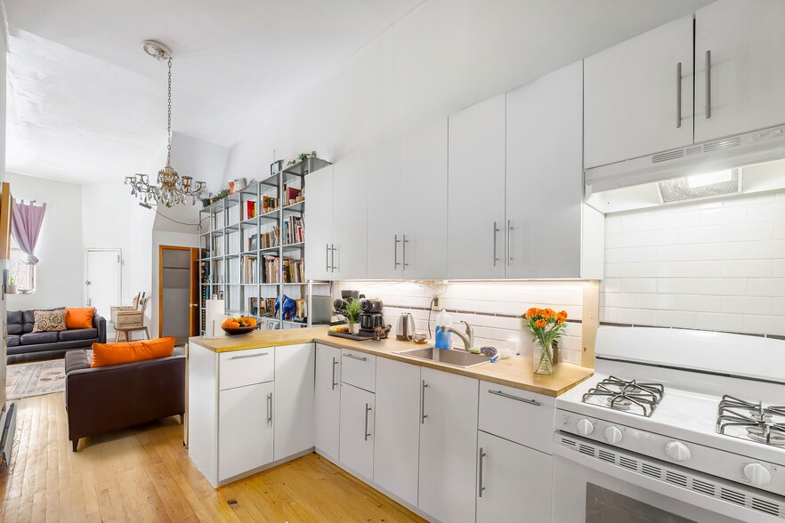 More Photos Of 867 Riverside Dr, New York Multifamily For Sale