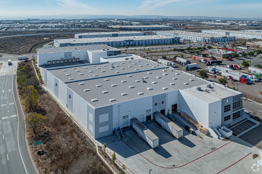 More Photos Of 8854 Cypress Ct, San Diego Warehouse For Sale