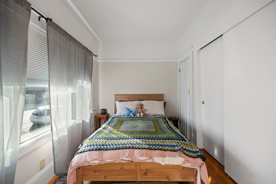 More Photos Of 4045 Manila Ave, Oakland Apartments For Sale