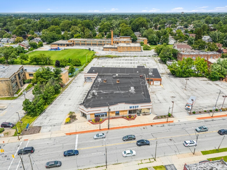 More Photos Of 16100 Lorain Ave, Cleveland General Retail For Lease