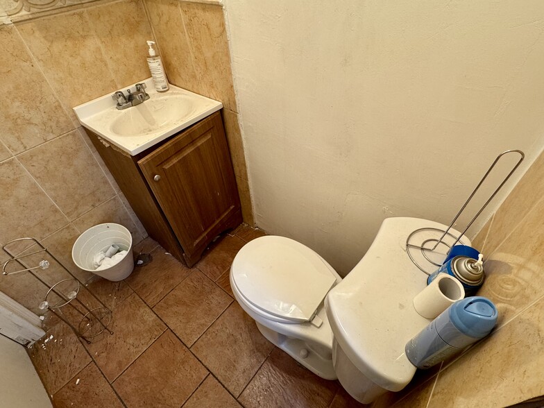 More Photos Of 1407 Fulton St, Brooklyn Apartments For Lease