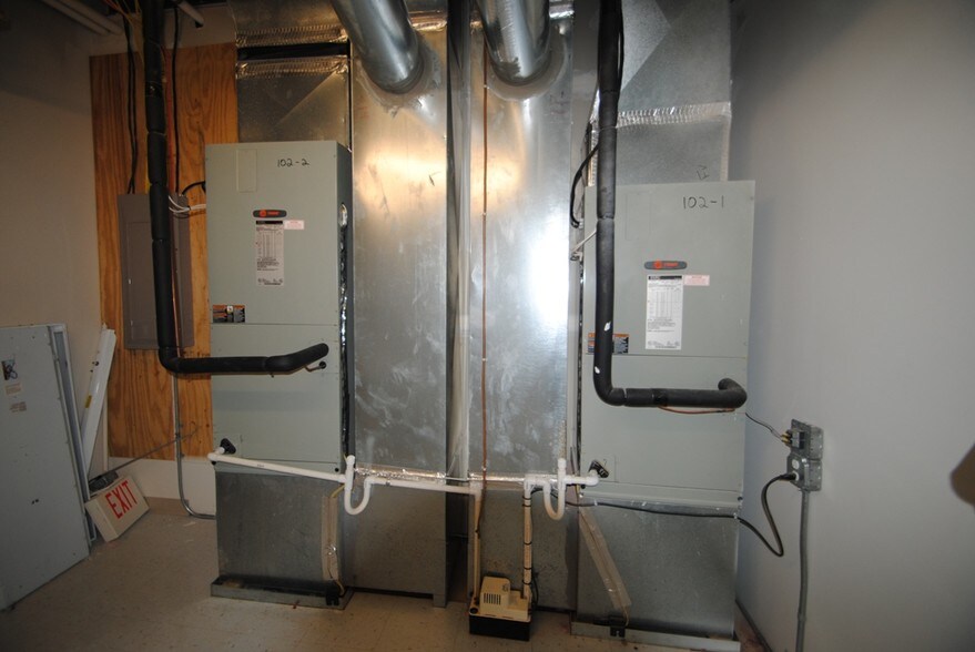 More Photos Of 9420 Forestwood Ln, Manassas Medical For Lease