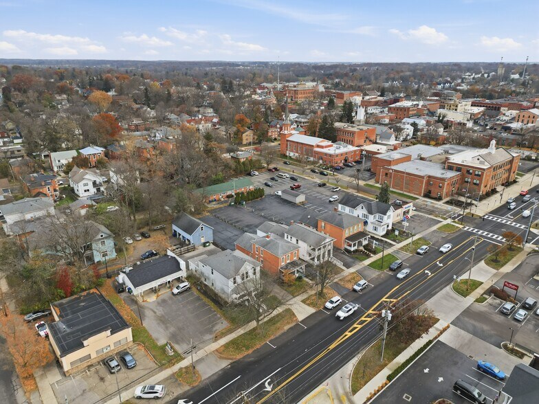 More Photos Of 104 W William St, Delaware Medical For Lease