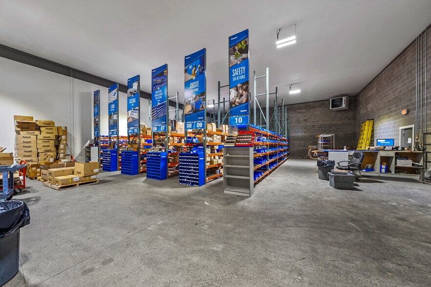 More Photos Of 1918 Bobcat Way, White City Warehouse For Sale