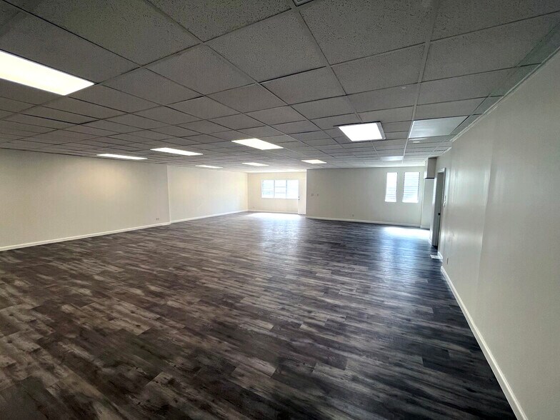 More Photos Of 1303 Rycroft St, Honolulu Restaurant For Lease