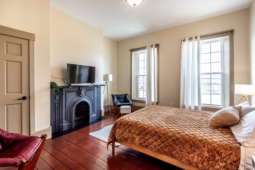 More Photos Of 320 N Mechanic St, Lebanon Multifamily For Sale