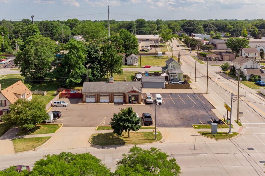 More Photos Of 34655 E Michigan Ave, Wayne Auto Repair For Sale