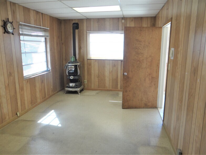 More Photos Of 245 SW 33rd St, Fort Lauderdale Warehouse For Lease