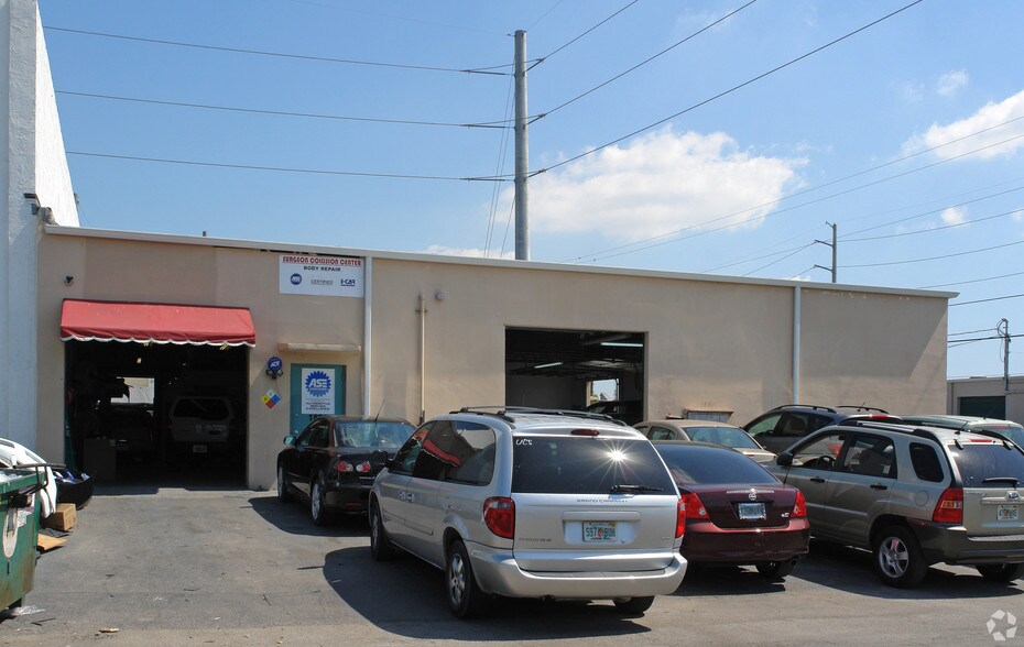More Photos Of 1801 NW 29th St, Oakland Park Auto Repair For Lease