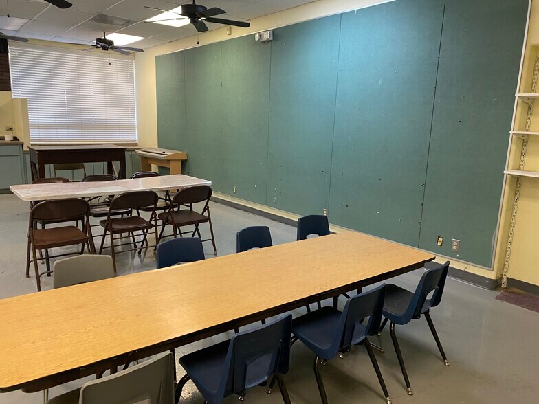 More Photos Of 630 W 17th Pl, Tempe Schools For Lease