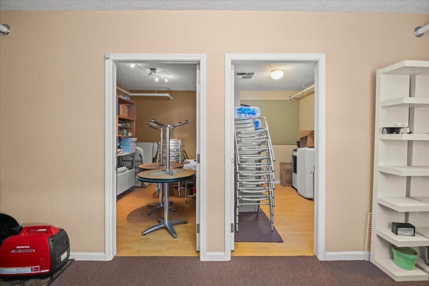 More Photos Of 168 W 25th Ave, San Mateo Storefront For Sale