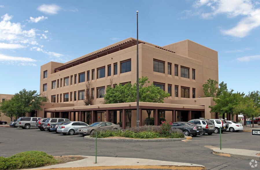 More Photos Of 101 S Main St, Belen Office For Sale