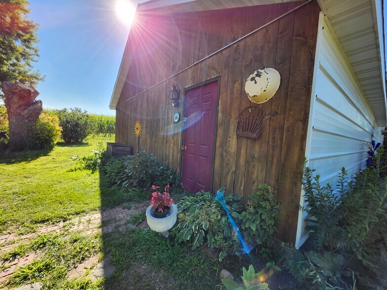 More Photos Of 17069 400th St, Leland Contractor Storage Yard For Sale