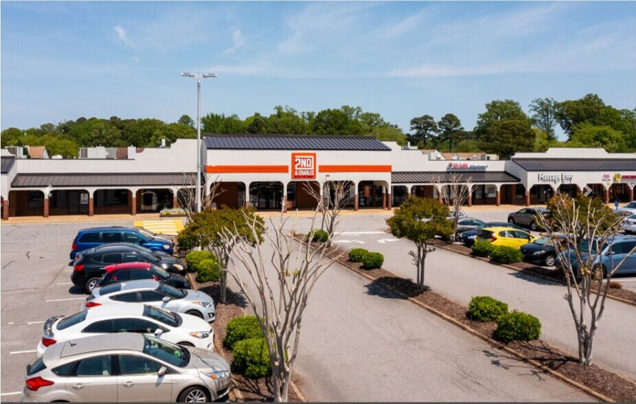 More Photos Of 3980-4040 Virginia Beach Blvd, Virginia Beach Unknown For Lease