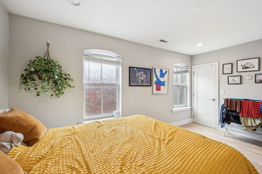 More Photos Of 1516 Green St, Philadelphia Apartments For Sale
