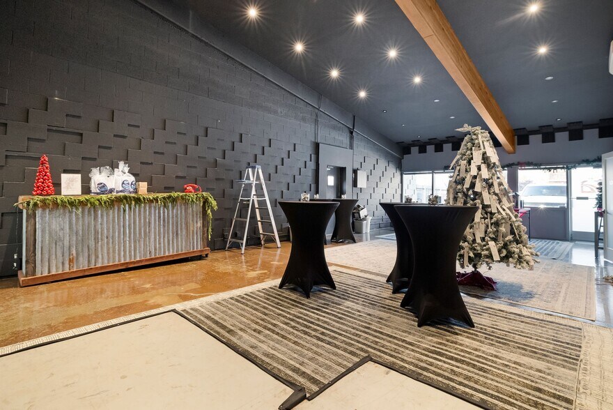 More Photos Of 300-308 Salem St, Chico Office For Sale