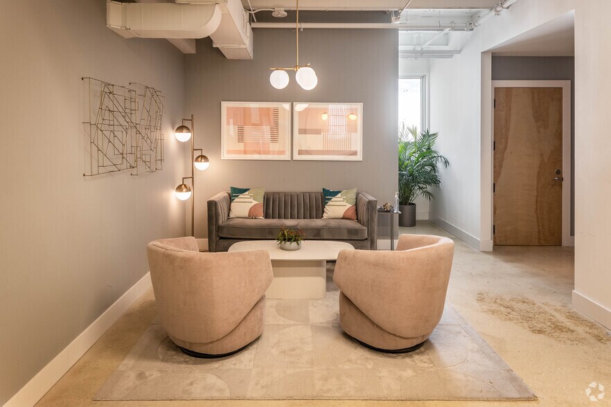 More Photos Of 2031 Harrison St, Hollywood Coworking Space