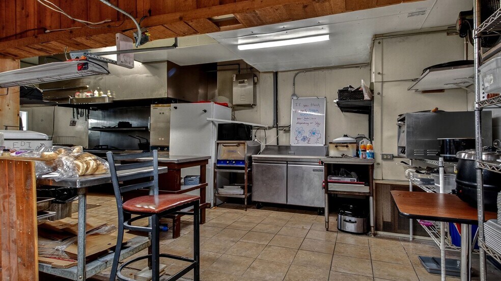 More Photos Of 16061 296th St, Cornell General Retail For Sale