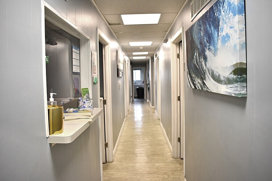 More Photos Of 1333 W Outer 21 Rd, Arnold Medical For Sale