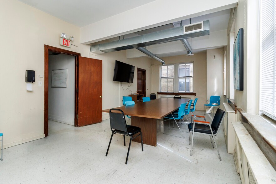 More Photos Of 1131 Broadway St, Buffalo Office For Sale