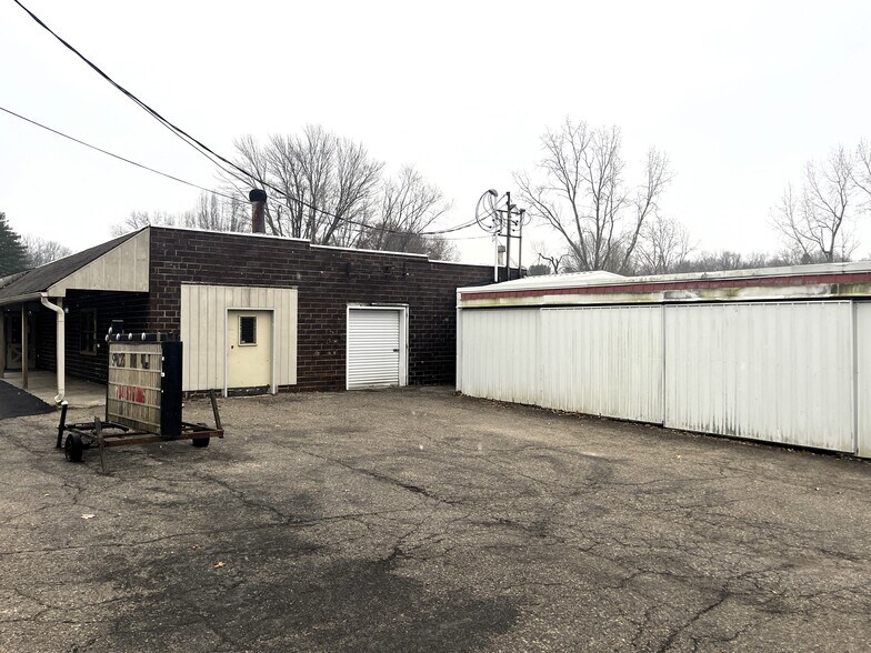 More Photos Of 18875 W Austin Rd, Manchester Distribution For Lease