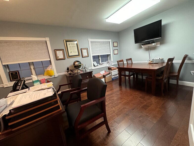 More Photos Of 671 Montauk Hwy, Bayport Medical For Sale