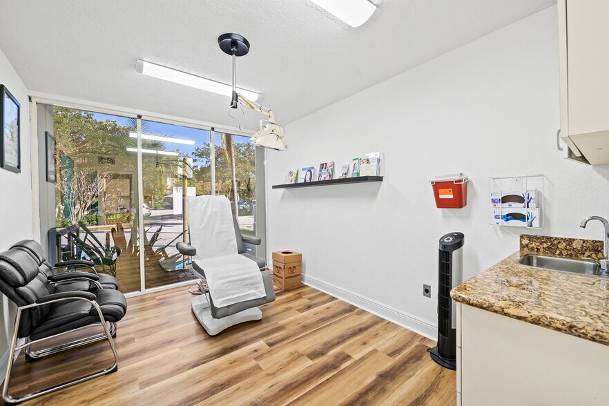 More Photos Of 100 SE 15th Ave, Fort Lauderdale Medical For Lease