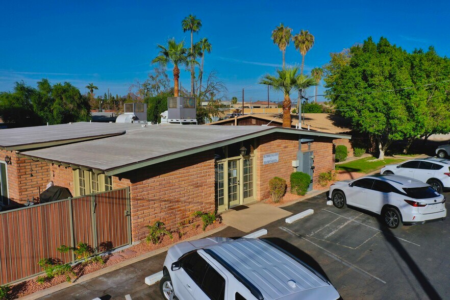 More Photos Of 207 E Monterey Way, Phoenix Office Residential For Sale