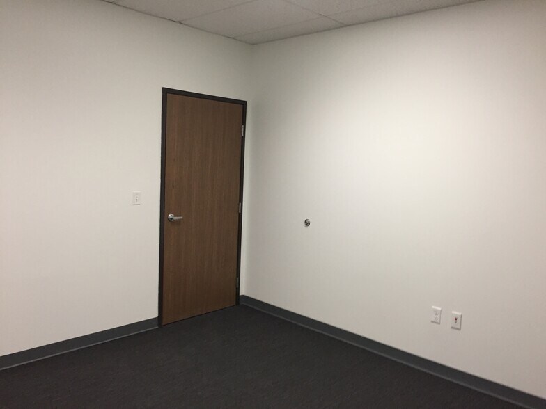 More Photos Of 13551 W 43rd Dr, Golden Warehouse For Lease