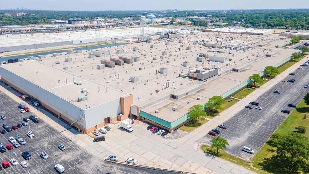 More Photos Of 3300 N 124th St, Milwaukee Manufacturing For Sale