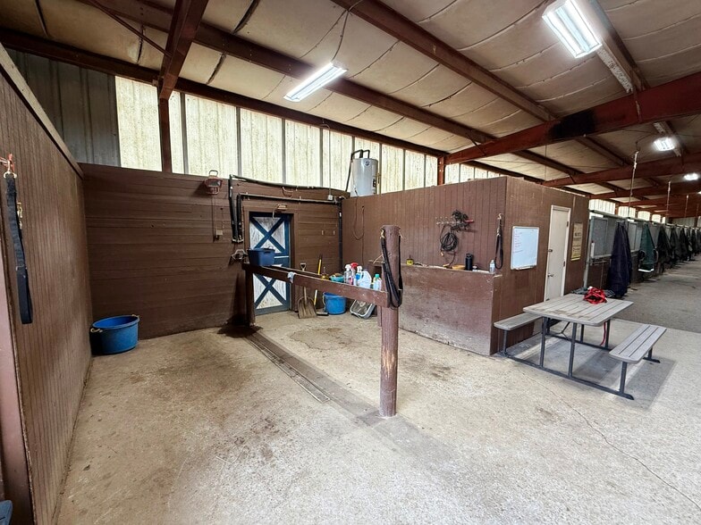 More Photos Of 12310 Gammon rd, Providence Horse Stables For Sale