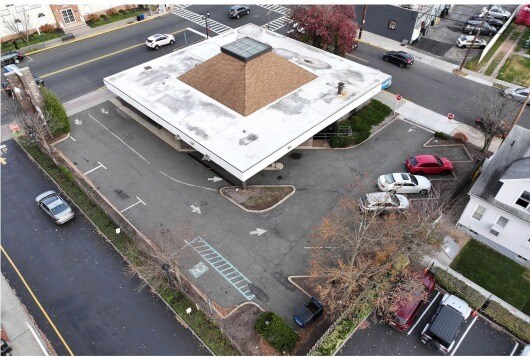 More Photos Of 501 N Wood Ave, Linden Bank For Sale