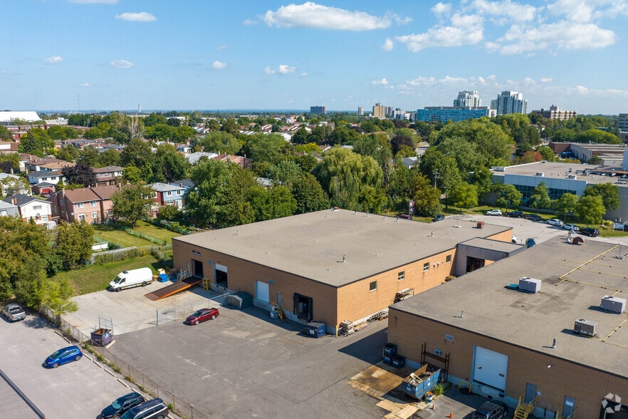More Photos Of 30 Mid-Dominion Acre, Toronto Warehouse For Lease