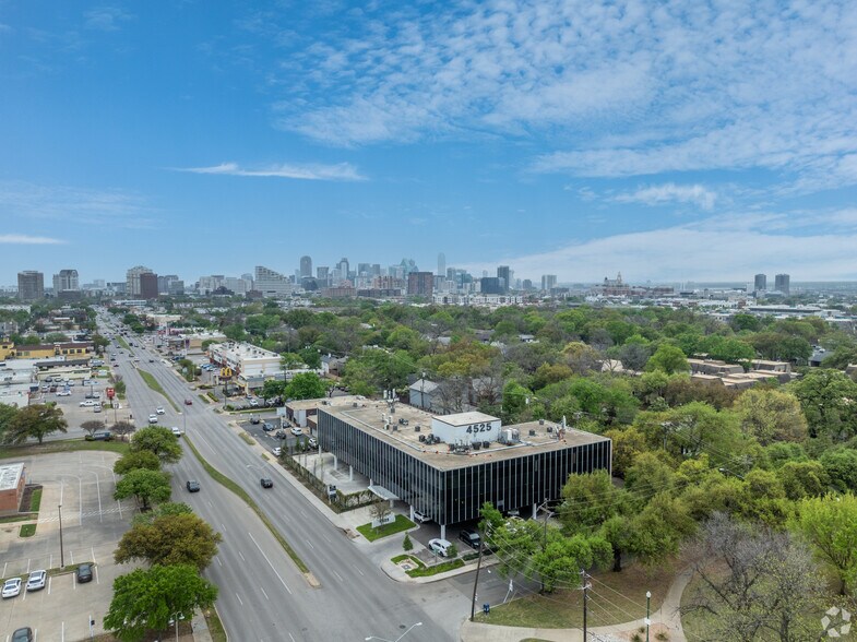 More Photos Of 4525 Lemmon Ave, Dallas Office For Lease