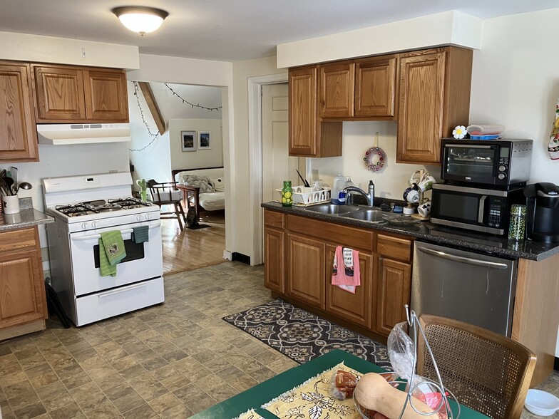 More Photos Of 77 Rutgers St, Rochester Multifamily For Sale
