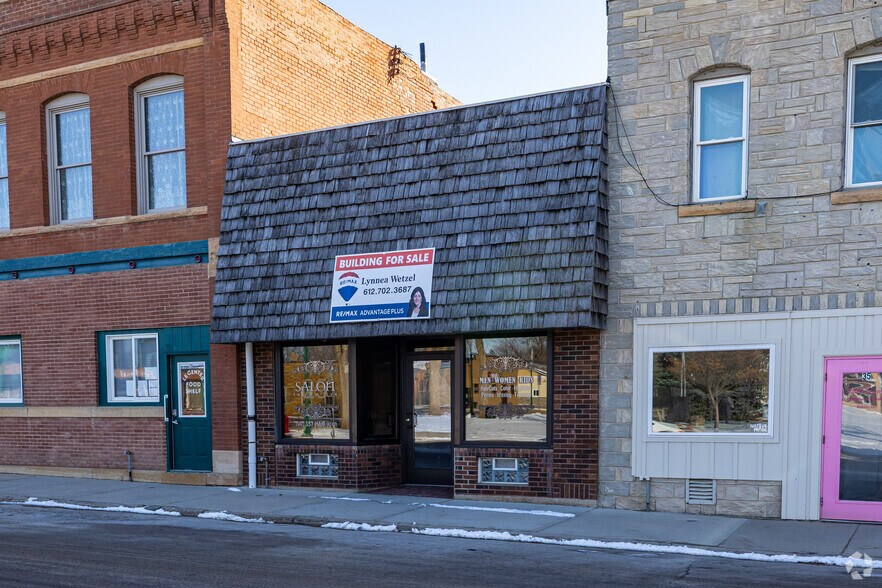 More Photos Of 25 S Park Ave, Le Center General Retail For Lease