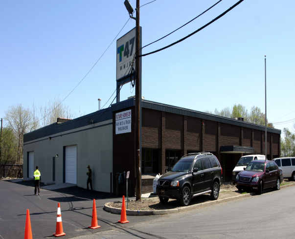 More Photos Of 39-47 Industrial Ave, Hasbrouck Heights Warehouse For Lease