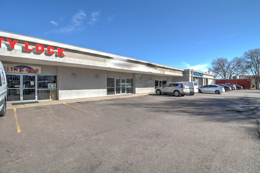 Primary Photo Of 2862-2898 30th St, Boulder Storefront For Lease