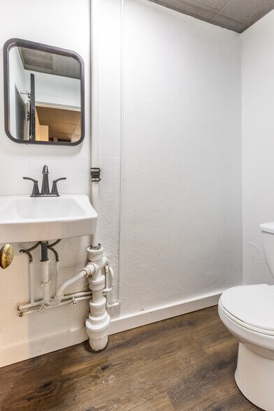 More Photos Of 749-755 E Warrington Ave, Pittsburgh General Retail For Lease