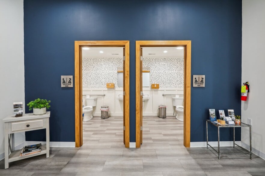 More Photos Of 613 Broadway, Wisconsin Dells Loft Creative Space For Sale