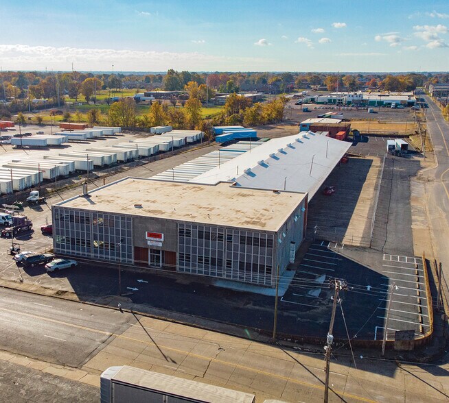 More Photos Of 185 W McLemore Ave, Memphis Truck Terminal For Sale
