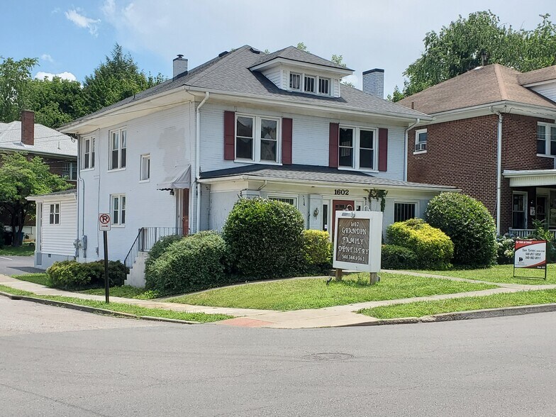 Primary Photo Of 1602 Grandin Rd SW, Roanoke Medical For Sale
