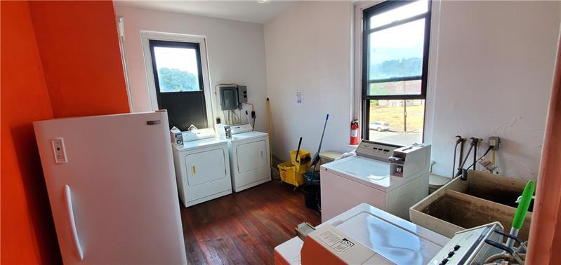 More Photos Of 704 Market St, Mckeesport Specialty For Sale